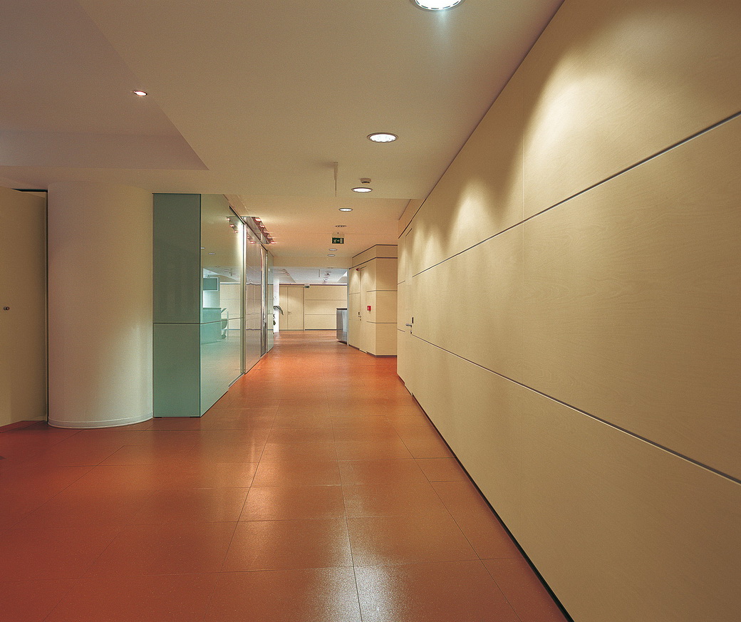 北京辦公室裝修時要根據(jù)哪些因素設(shè)計色彩