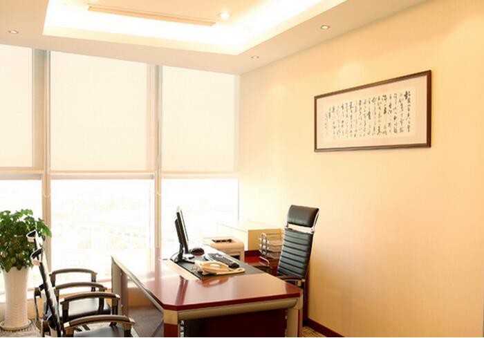 如何打造溫馨的現(xiàn)代化辦公室裝修風格